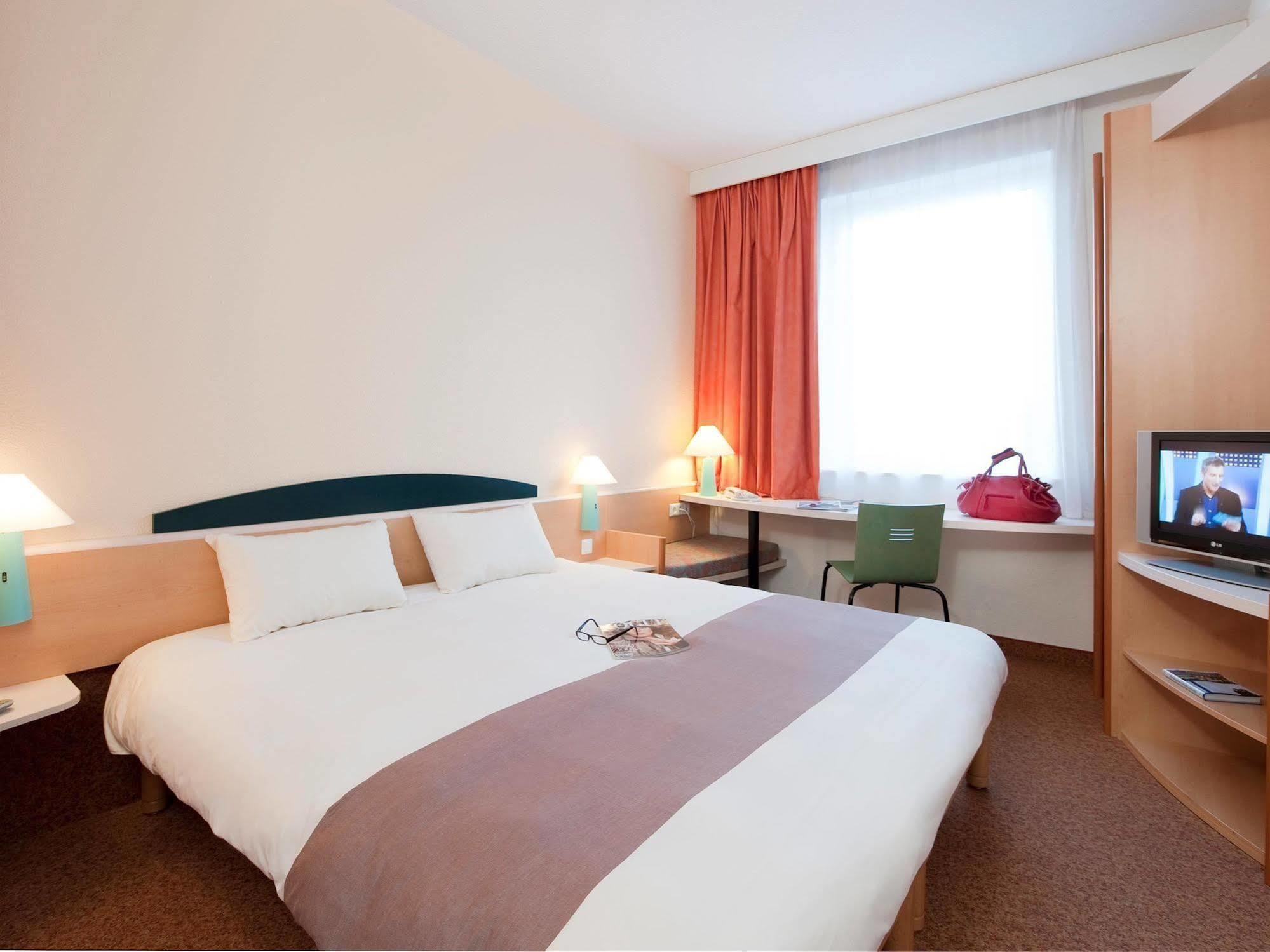 Ibis Fnideq Hotel Ngoại thất bức ảnh